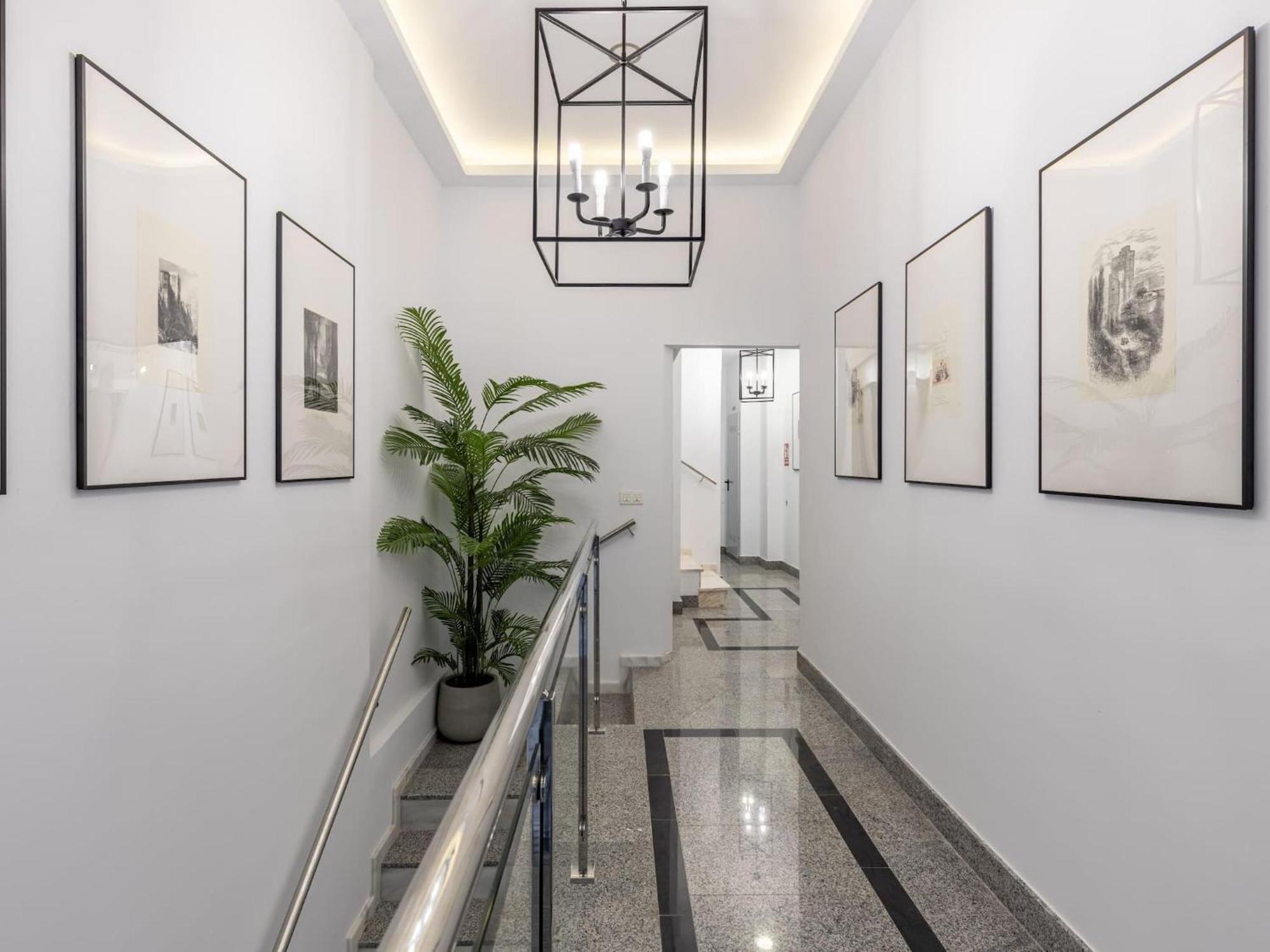 Central Stylish And Elegant 1 & 2 Bedroom Apartments I Granada Eksteriør bilde
